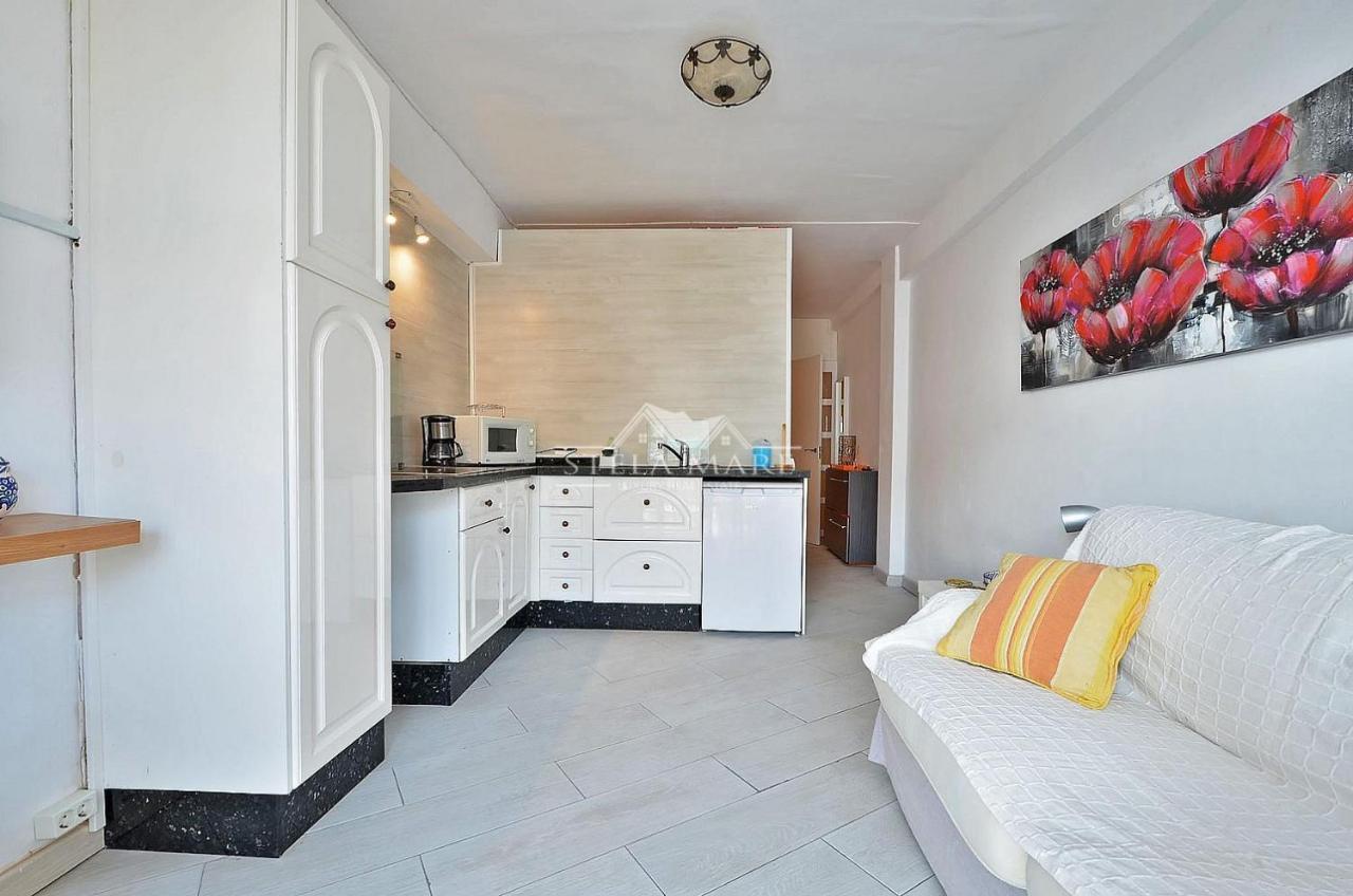 Bright Central Apartment Nerja Eksteriør billede